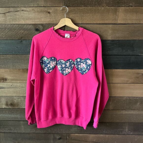 Vintage JERZEES Heart Appliqué Lettuce Hem Pink Crewneck Sweater - Picture 1 of 13